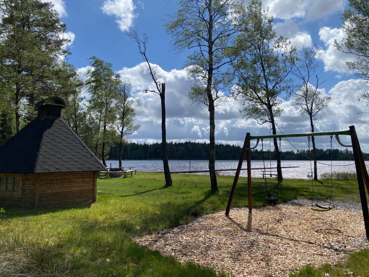 Skog Fegen Naera Ullared Villa Luaran gambar